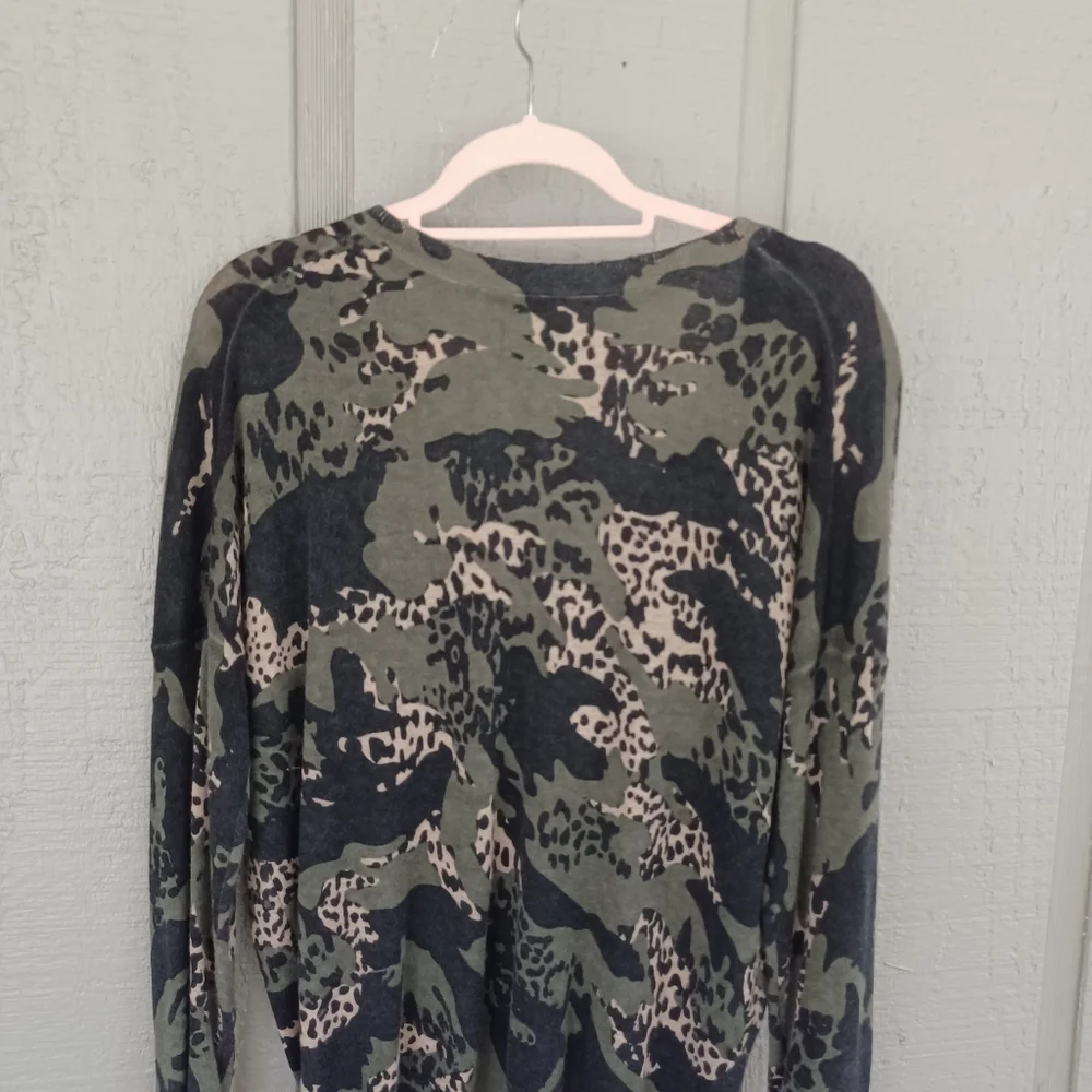 Zadig And Voltaire Brume Cp Cashmere Pullover Size M Camouflage Animal Printed - Picture 7 of 16